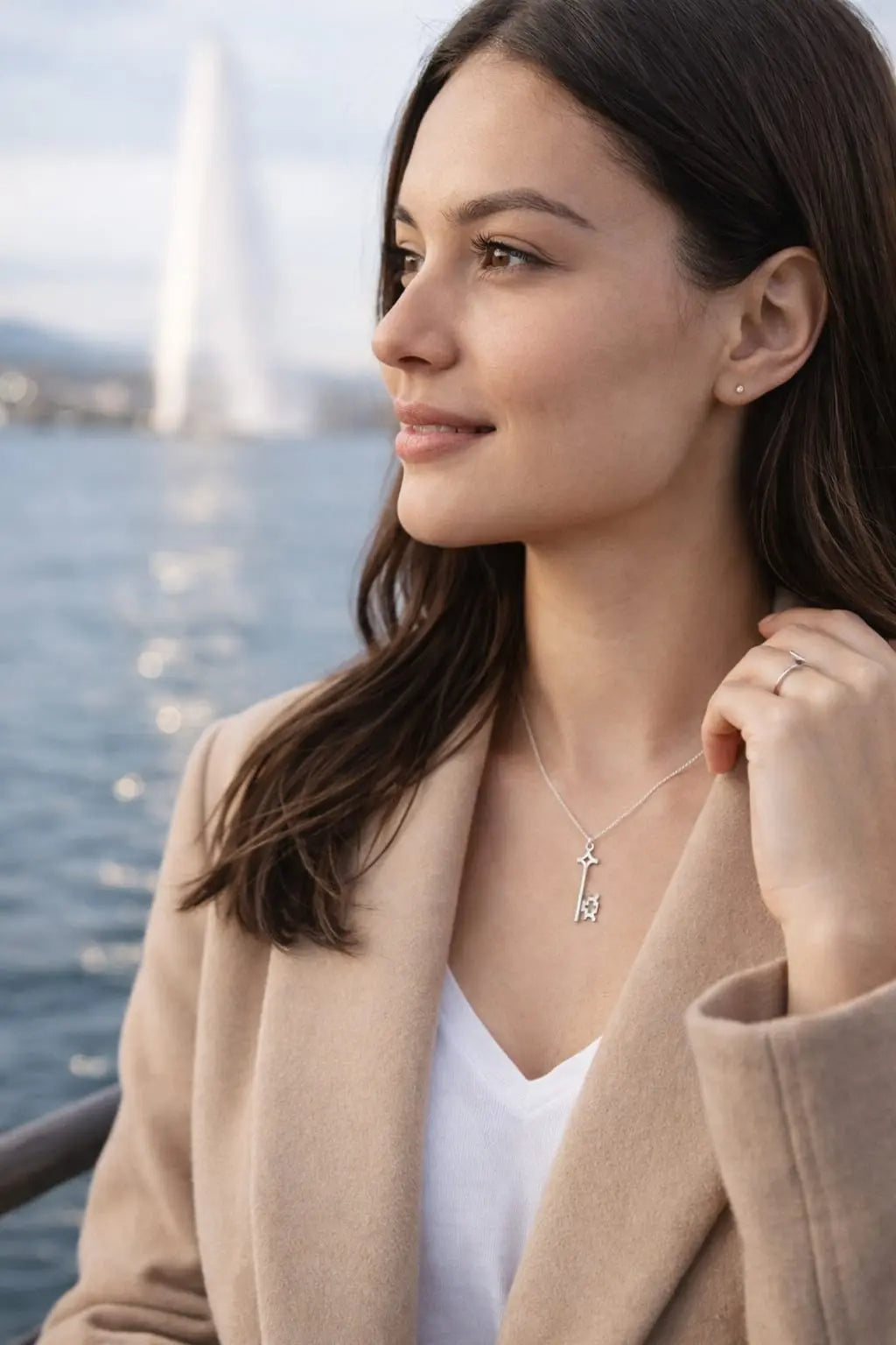 Collier Geneva Key Swiss Accent