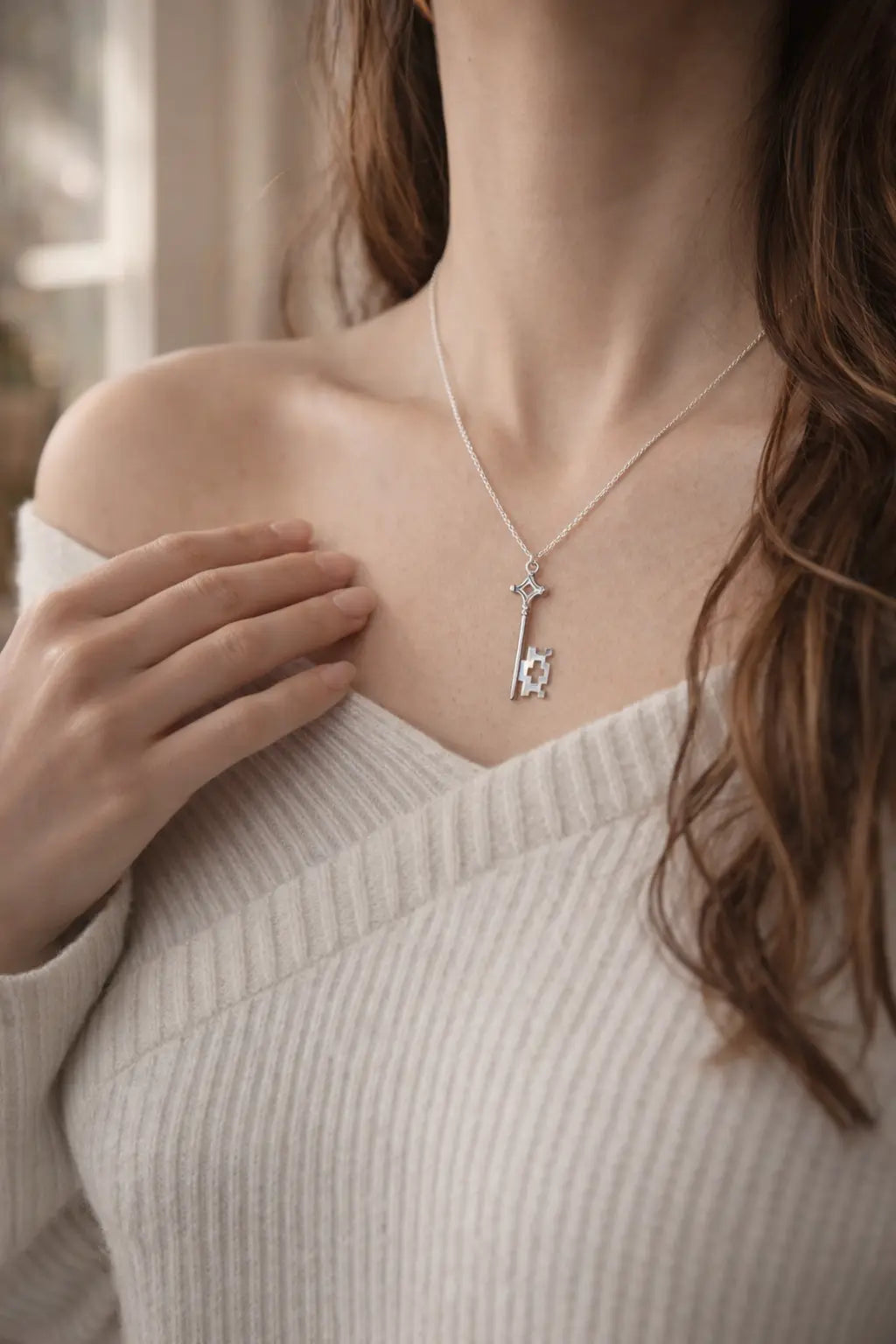 Collier Geneva Key Swiss Accent