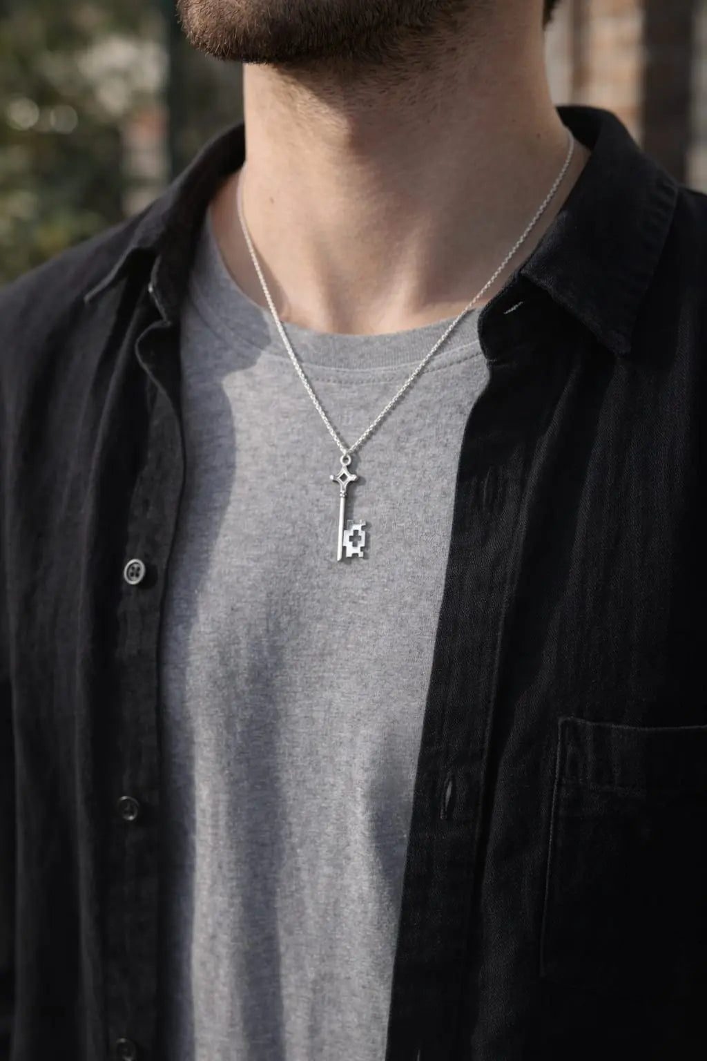 Collier Geneva Key Swiss Accent